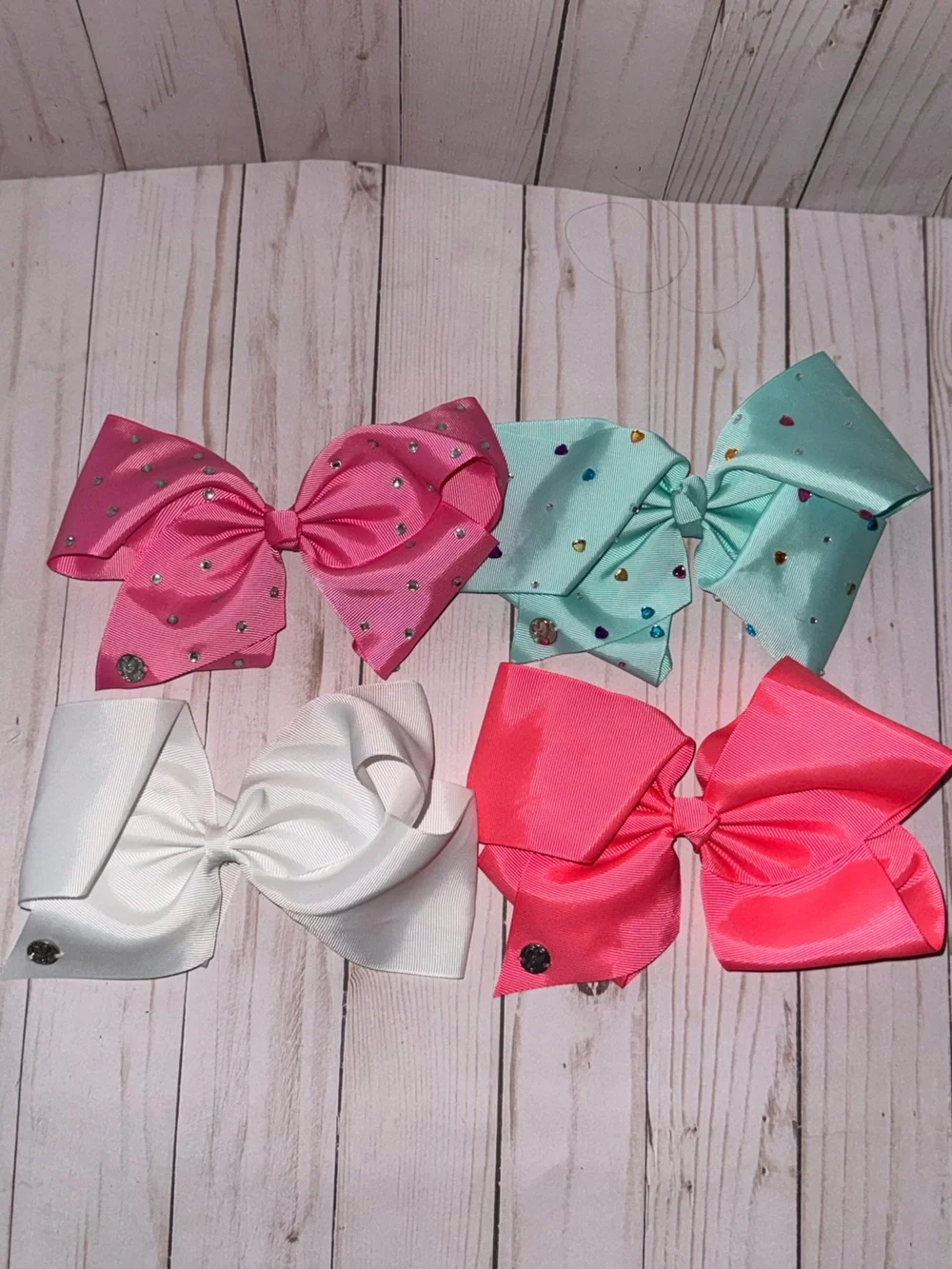 Jojo bows